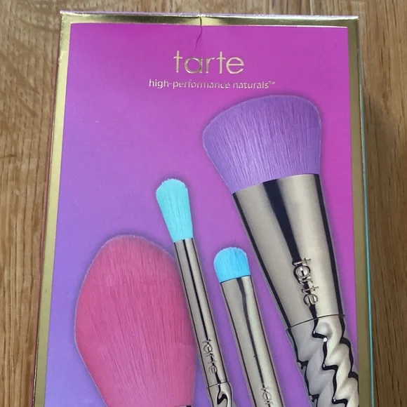 Tarte magic wand unicorn brush set